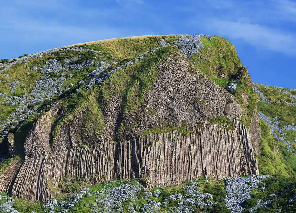 Basaltzuilen op Flores